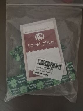 New Lionet Paws St Patrick's Day green Lucky Clover Collar with bow.